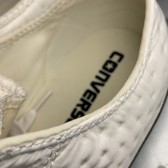 Converse low tops NWOT - Picture 4 of 7